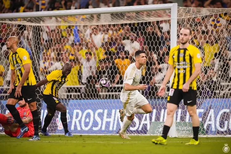 ¡Cristiano vuelve a anotar y se acerca a los mil goles! (VIDEO)