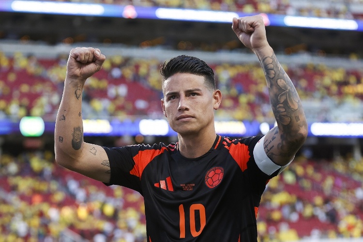 Al ritmo de 'El Rey', Colombia desea éxito a James Rodríguez en León (VIDEO)