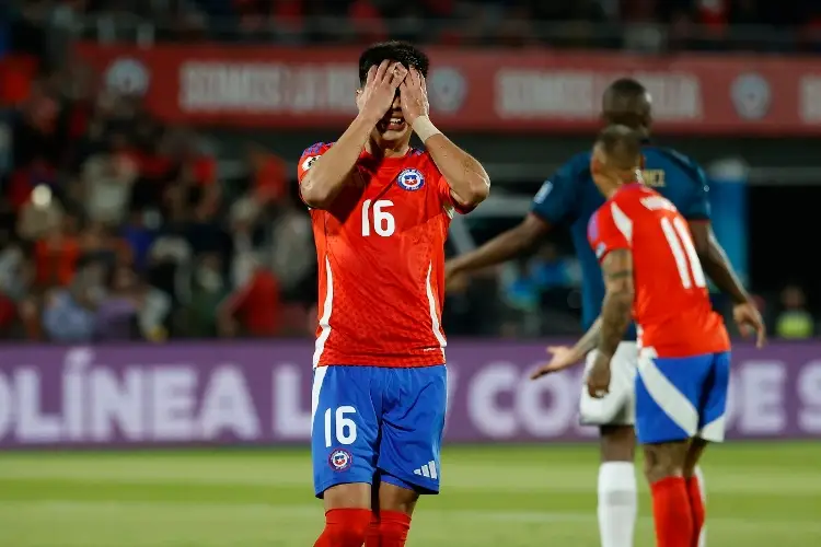 Chile empata y se aleja cada vez más del Mundial 2026