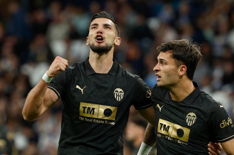 Después de 17 años, Valencia le ganó al Real Madrid en el Bernabéu 