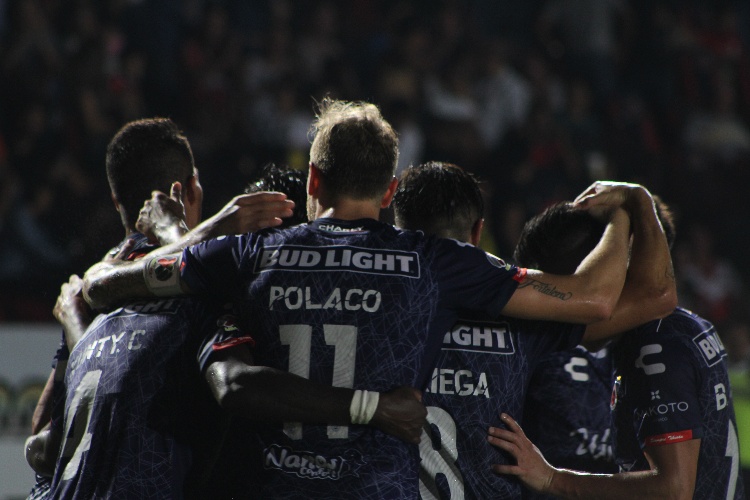 ¡Feliz cumpleaños Tiburones Rojos! 82 años del nacimiento del Veracruz
