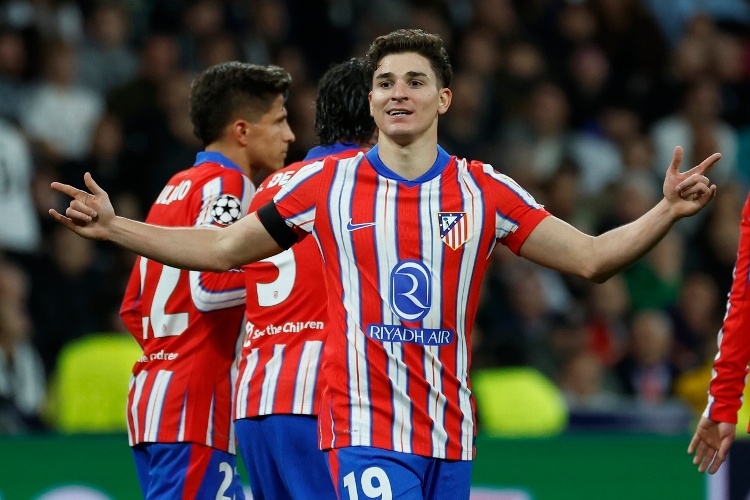 ¡Ah caray! 'Cholo' Simeone revela la curiosa forma en la que motiva a Julián Álvarez 