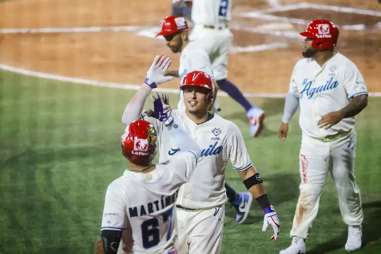 El Águila amarra la serie ante Pericos de Puebla