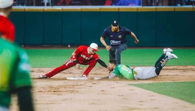 ¡Gran inicio! El Águila de Veracruz barre a los Pericos de Puebla 