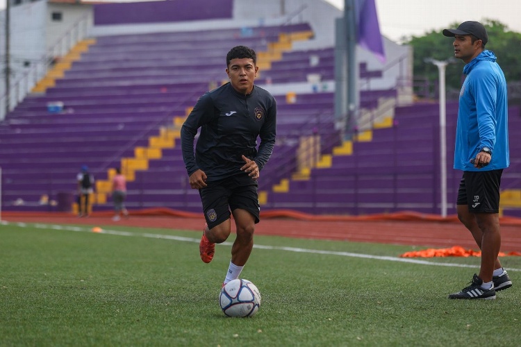 Racing de Veracruz se alista para el juego de vuelta en la liguilla ante Cimarrones 
