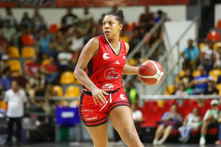 Naomi Davenport vuelve a las Rojas de Veracruz 