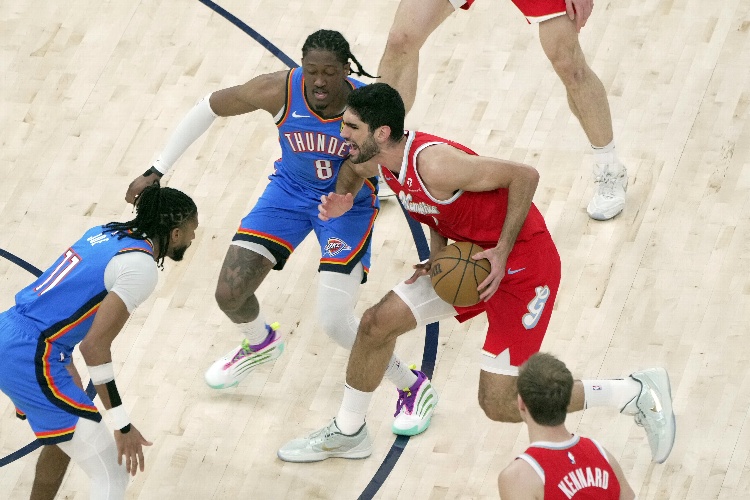 NBA: Oklahoma concreta barrida sobre los Grizzlies en playoffs