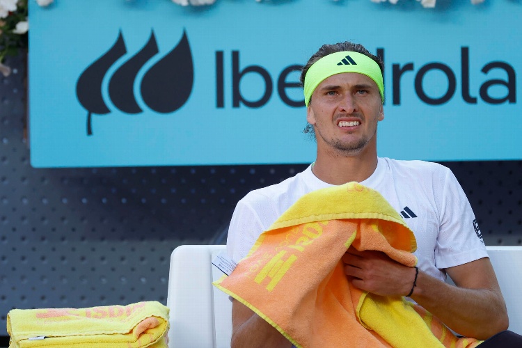 Zverev sometido y eliminado en Madrid 