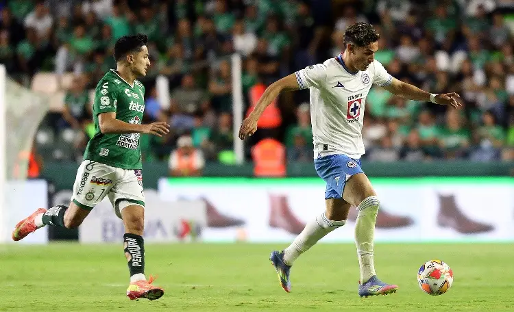 Cruz Azul toma ventaja ante León en un emocionante juego de ida