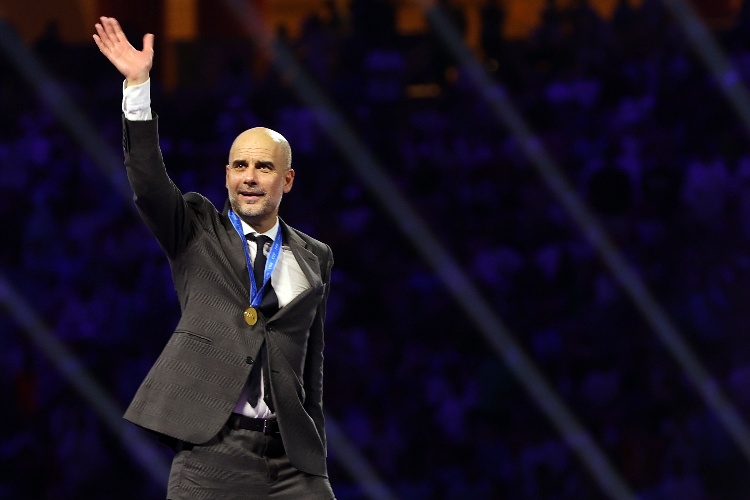 Guardiola amenaza con irse del Manchester City