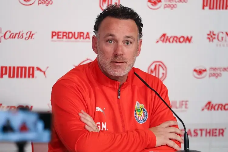 Gabriel Milito promete no hacer un 'Gago' y le jura lealtad a Chivas 