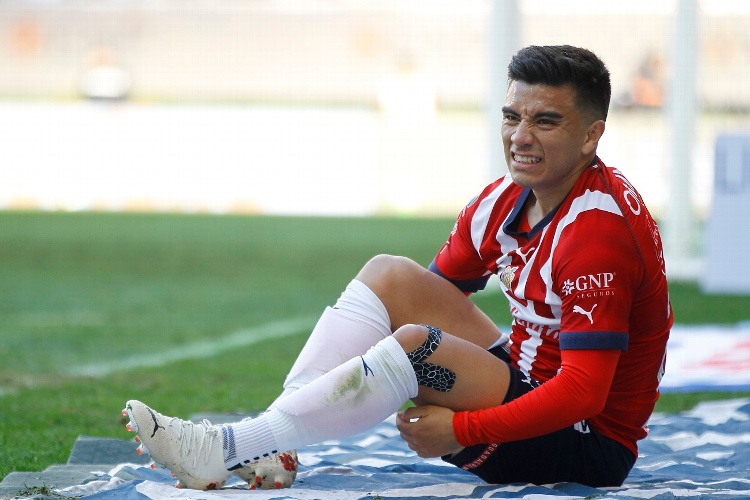 Oficial: 'Nene' Beltrán se marcha de las Chivas y llega a León 