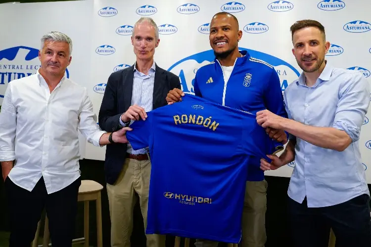 Salomón Rondón ilusionado por volver a Europa a sus 35 años