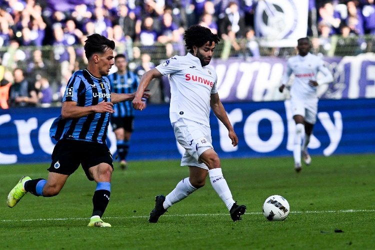 'Chino' Huerta brilla con gol en victoria del Anderlecht