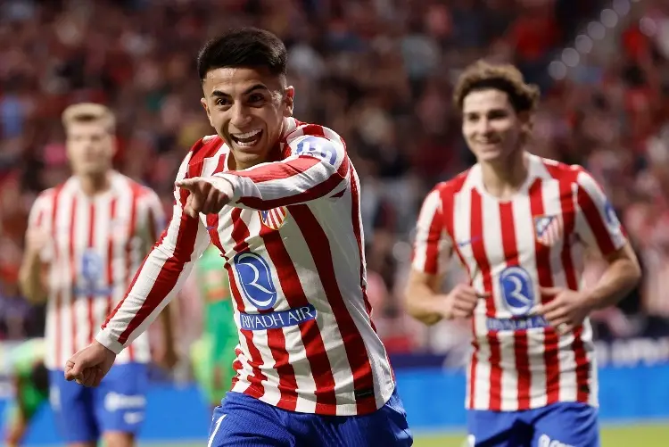 Atlético de Madrid sufre pero se lleva los tres puntos ante Osasuna 