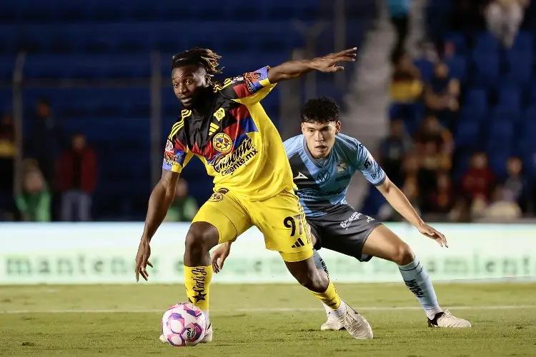 Con un gol en el último minuto, América le gana a Puebla 