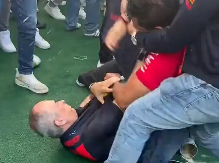 Se bañan en cerveza y terminan a los golpes en pleno GP de México (VIDEO)