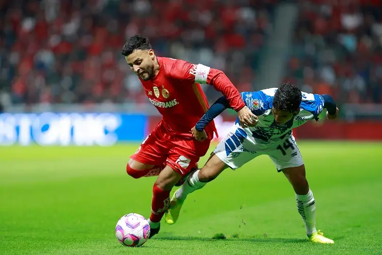 Pachuca rescata el empate ante Toluca y sueña con la clasificación
