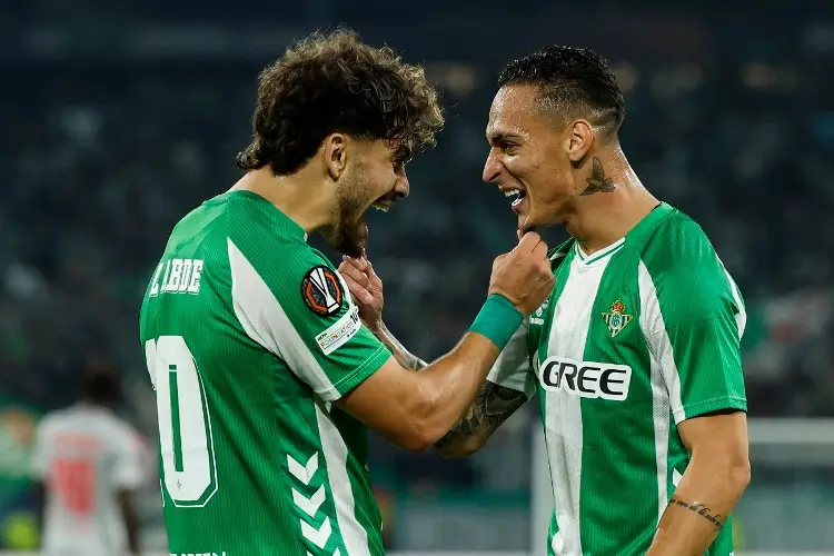 Antony y el Real Betis acaban con el invicto de Lyon en la Europa League 