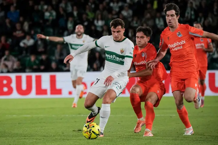 Real Sociedad rescata un punto en el último minuto ante Elche 