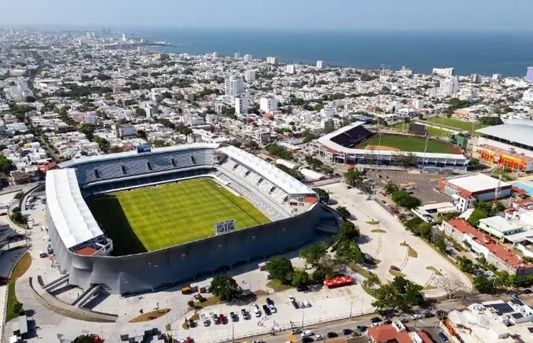 ¡Sí habrá fútbol en el 'Pirata' Fuente! Anuncian nuevo torneo en el estadio
