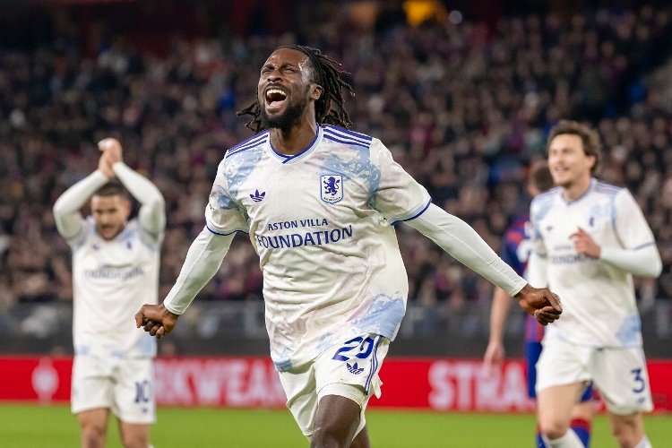 Aston Villa gana en Suiza y se impulsa a lo más alto en la Europa League