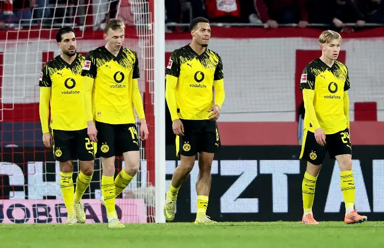 Borussia Dortmund deja escapara importantes puntos ante el Friburgo