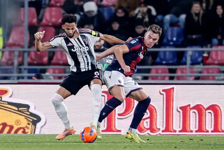 Juventus vence al Bolonia y se acerca a puestos de Champions League