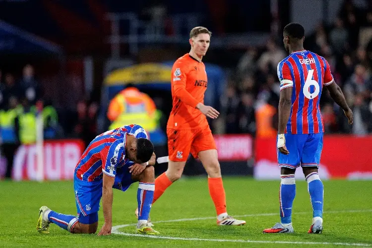 El Leeds golea al Crsytal Palace y se aleja del descenso en la Premier League