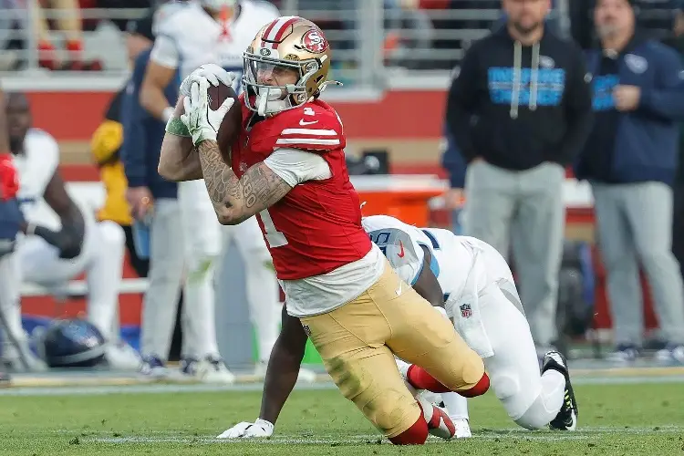 NFL: San Francisco 49ers vence a los Colts y se apunta a la lucha por los Playoffs