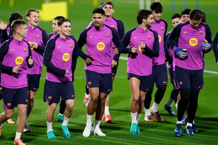 ¡Está de regreso! Ronald Araujo es la novedad en el entrenamiento de Barcelona