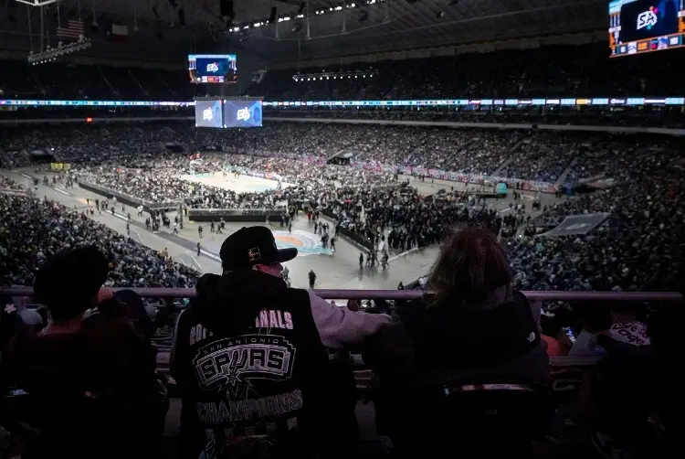 NBA: Spurs cobran revancha ante Knicks en un vibrante cierre de año