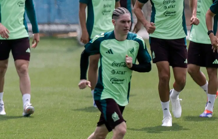 ¡Bye bye México! Marcelo Flores es convocado por Canadá 