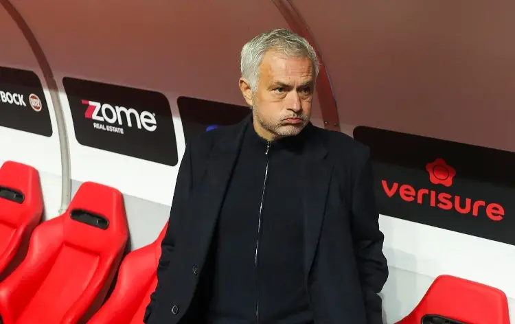 Mourinho y Benfica quedan eliminados de la Copa a manos del Porto 