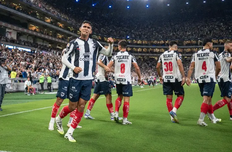 Lluvia de goles y Rayados humilla a Mazatlán FC en el inicio de la jornada 3