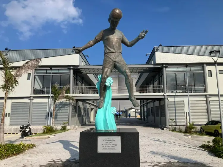 A 112 años del nacimiento de Luis 'Pirata' de la Fuente, máximo ídolo del futbol veracruzano