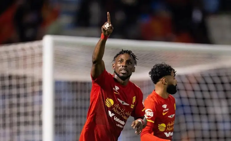 ¡Increíble! Julián Quiñones marca doblete en Arabia y está muy cerca de empatar a Cristiano Ronaldo 