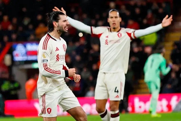 ¡Caos total! Liverpool tropieza en el último minuto vs Bournemouth