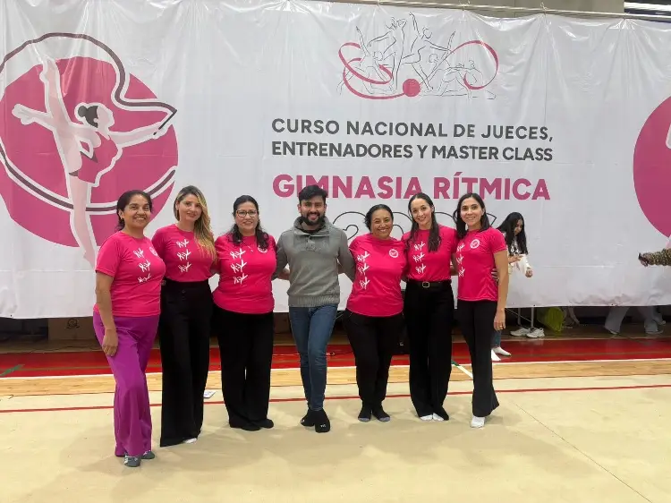 Club de Oro Veracruz presente en curso anual de la Federación Mexicana de Gimnasia
