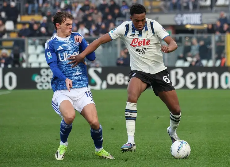 Con un jugador más, el Como no puede con el Atalanta en la Serie A