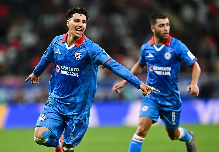 Jorge Sánchez se va de Cruz Azul con destino en Europa