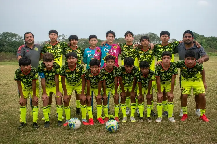 Escualos Veracruz toma ventaja en Semifinales de la Liga Nacional Juvenil 