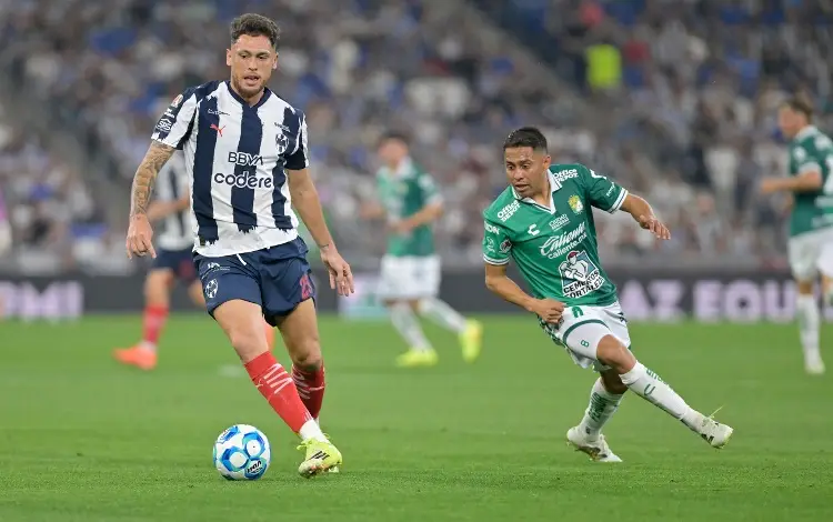 Con polémica incluida, Monterrey derrota a Léon 