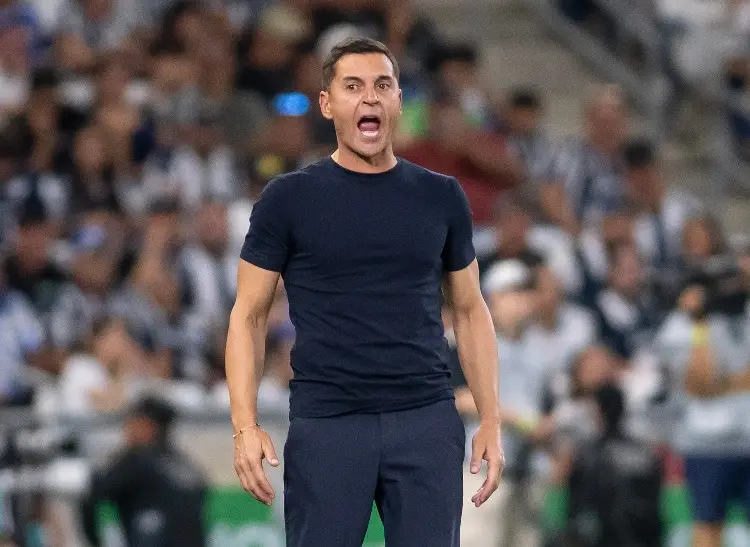 Santos se harta de los pésimos resultados y despide a su DT