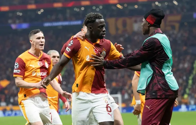 Galatasaray humilla a la Juventus y tiene medio pie en octavos de Champions League