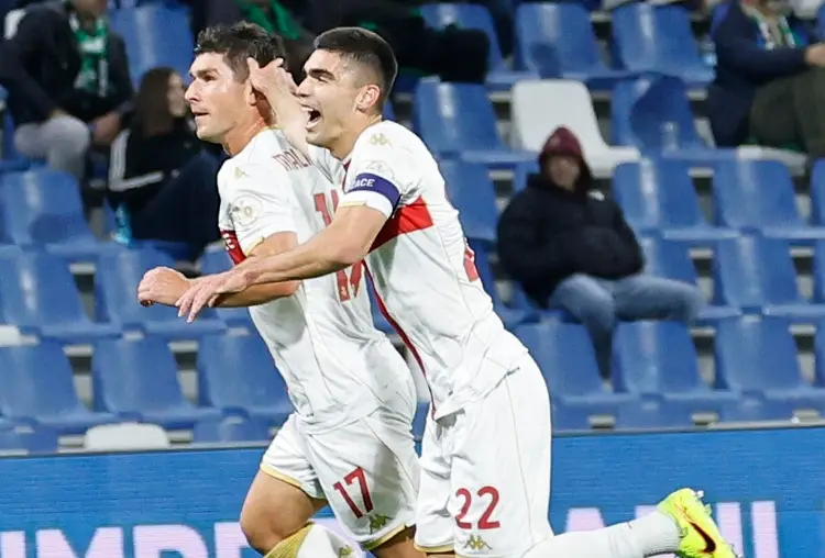 Johan Vásquez y Genoa golean al Torino y se alejan de la zona de descenso