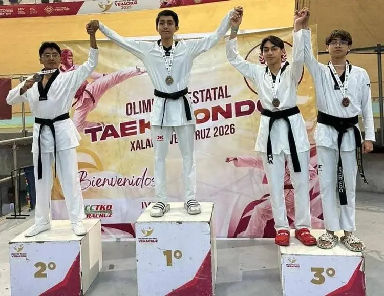 Diego Portillo brilla en el selectivo estatal de Taekwondo