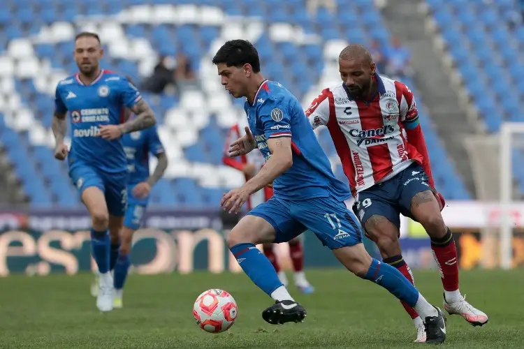Cruz Azul golea al Atlético de San Luis y mantiene el superliderato 