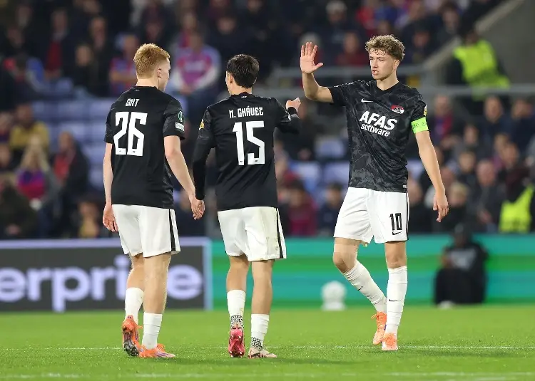 El AZ Alkmaar de Mateo Chávez toma ventaja en los Octavos de la Conference League