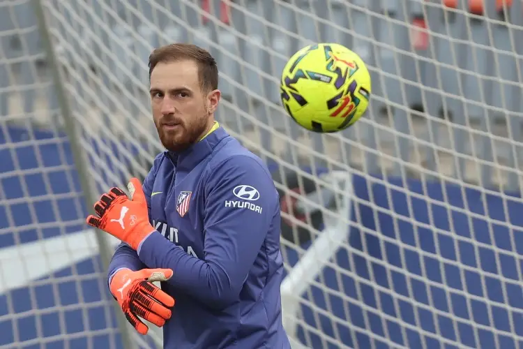 Atlético de Madrid recupera a Oblak para enfrentar al Barcelona en Champions